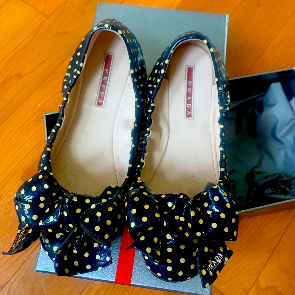 Patent polka for bow ballerina flat